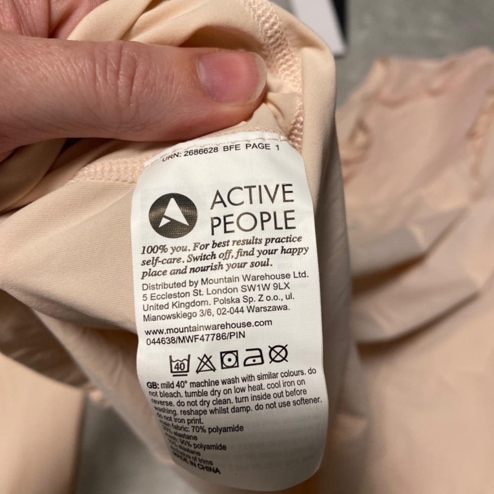 Active  People top - Picture 7 of 7